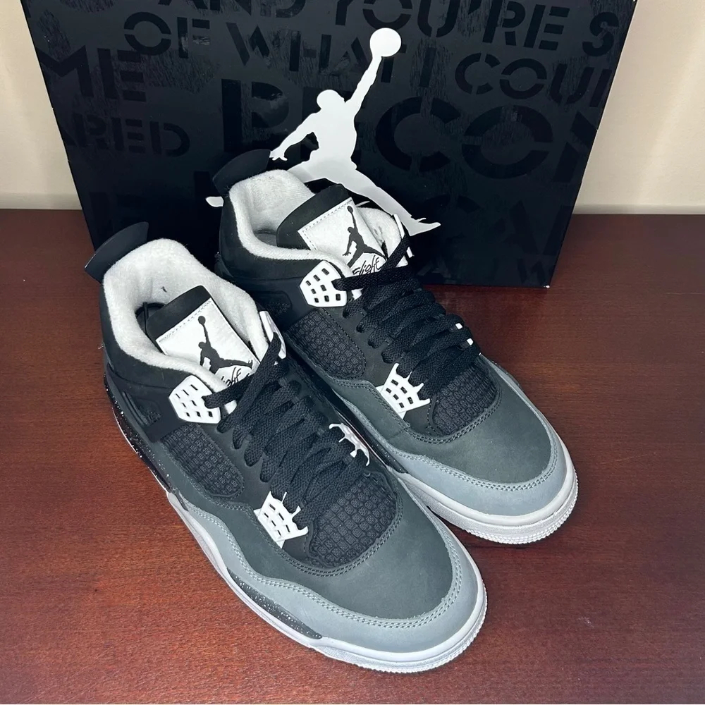 SOLD Jordan | Nike Air Jordan 4 Retro Fear 2024 (8 Men's / 9.5 Women's) - Picture 3 of 12